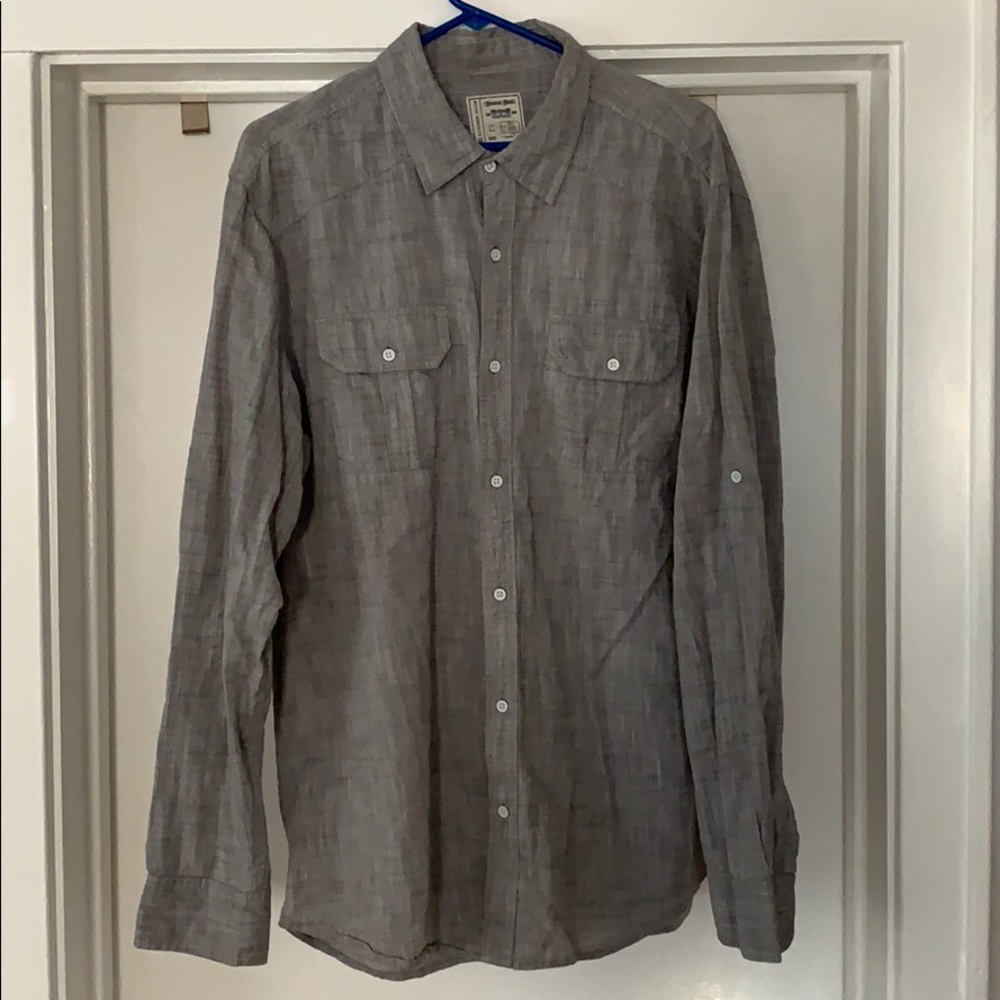 Men’s casual long sleeve dress shirt